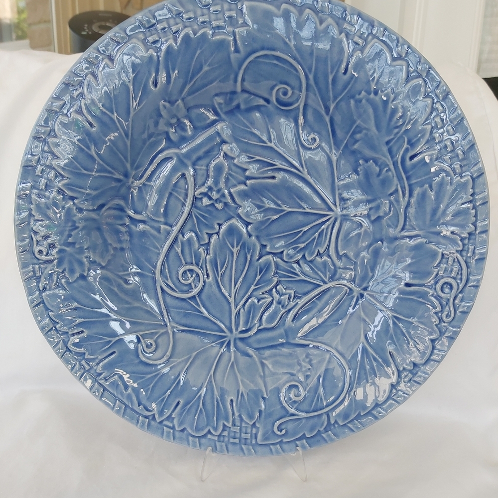 Pinheiro Neiman Marcus Blue 12" Charger Plate Serve Platter Vine Leaf Portugal